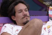 Eliezer revela alopecia após anunciar gravidez: "Onda de hate absurda"