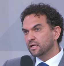 O diretor da Quaest, Felipe Nunes, em análise após o debate de presidenciáveis na Globo Foto: Reprodução/Globonews