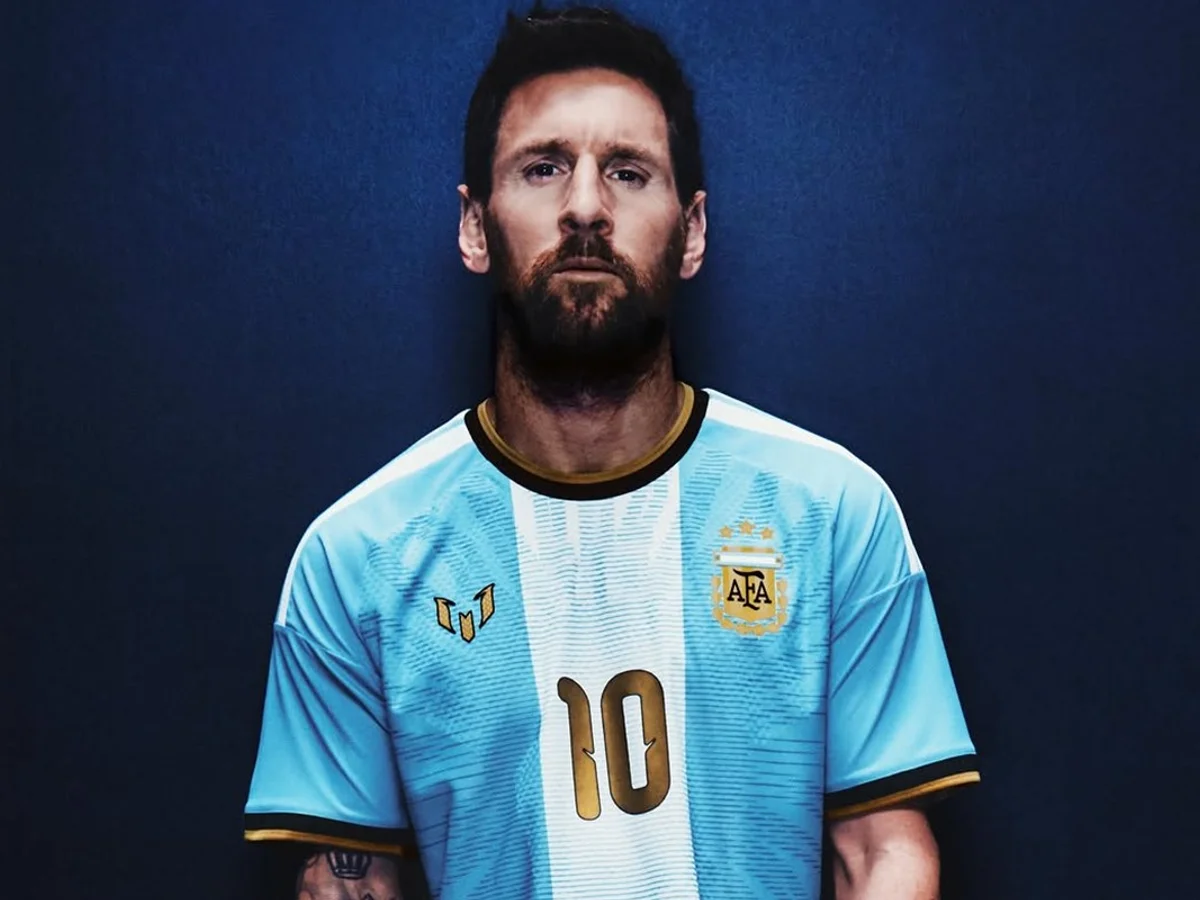 Lionel Messi é flagrado chorando em ônibus antes do jogo de despedida