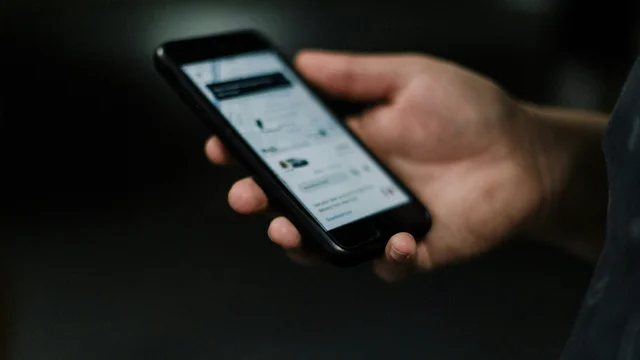 Uber amplia serviço de táxi para 12 cidades; confira lista