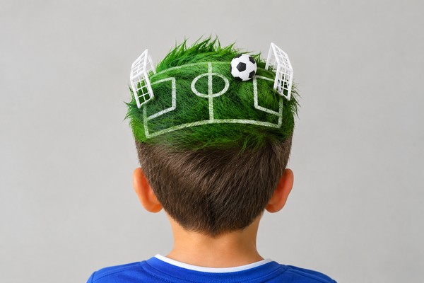 Ideias de cabelo maluco para menino: 10 opções criativas para fazer em casa
