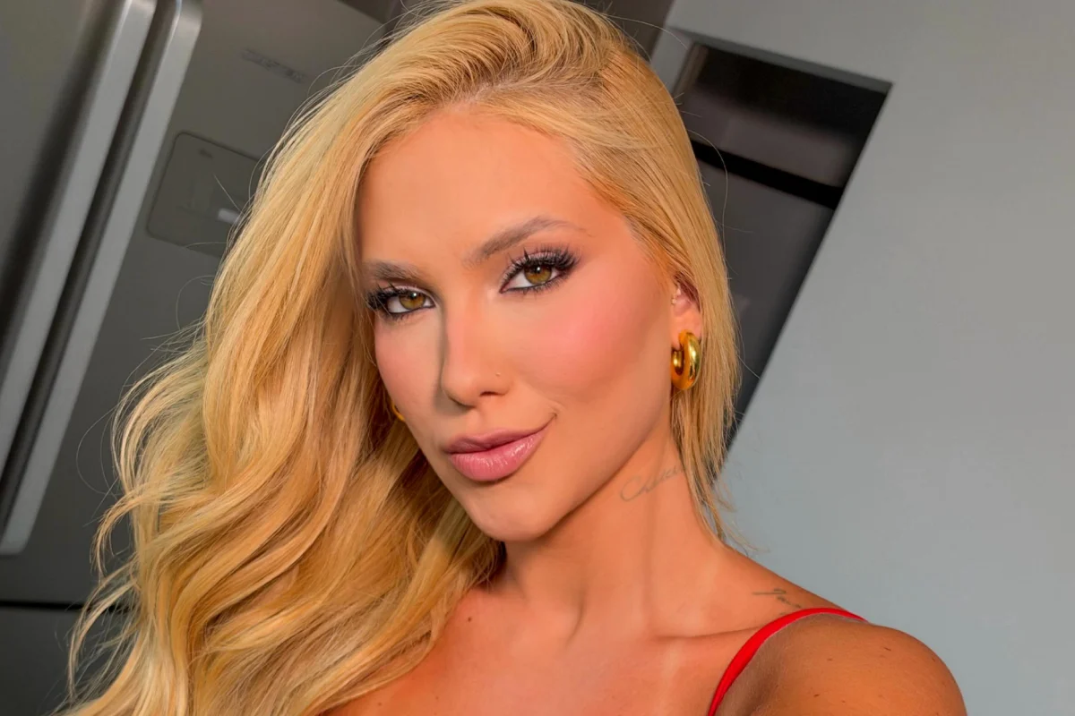 Virginia curte post sobre esquecer o ex: “Homem mais gostoso”