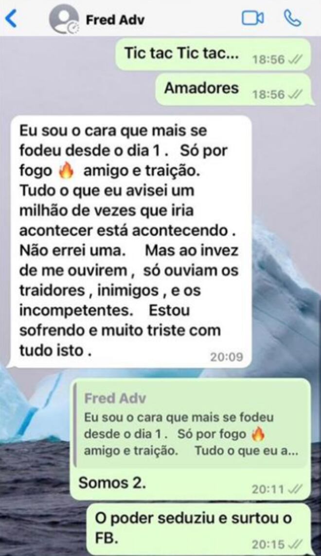 Relógio de luxo e cobrança de R$ 1,4 milhão: mensagens revelam disputa entre Flávio Bolsonaro e ex-sócio