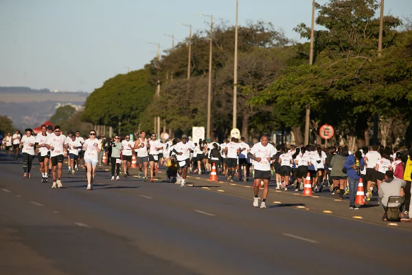 Confira os produtos que estarão no kit do Metrópoles Endurance Corrida - destaque galeria