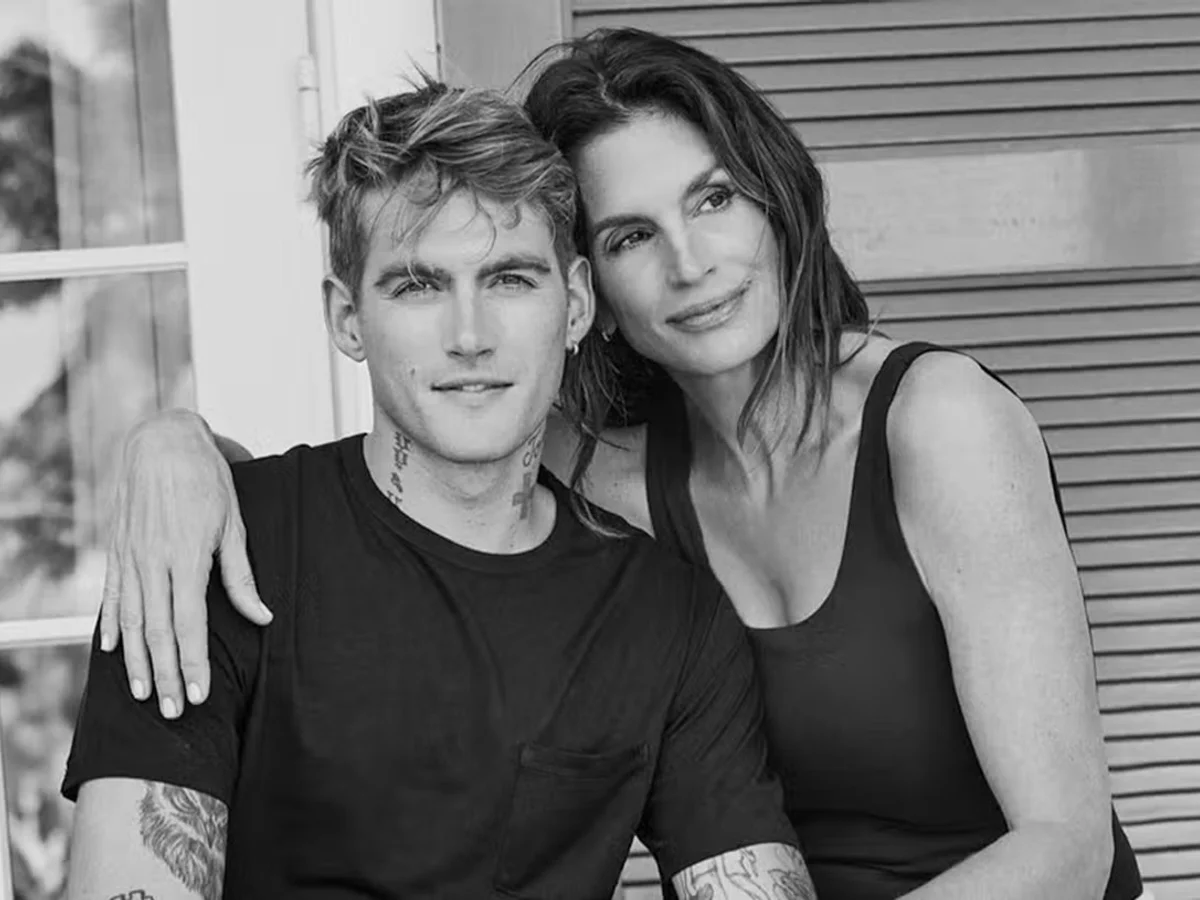 Clínica tem debandada após morte do filho de Cindy Crawford. Entenda