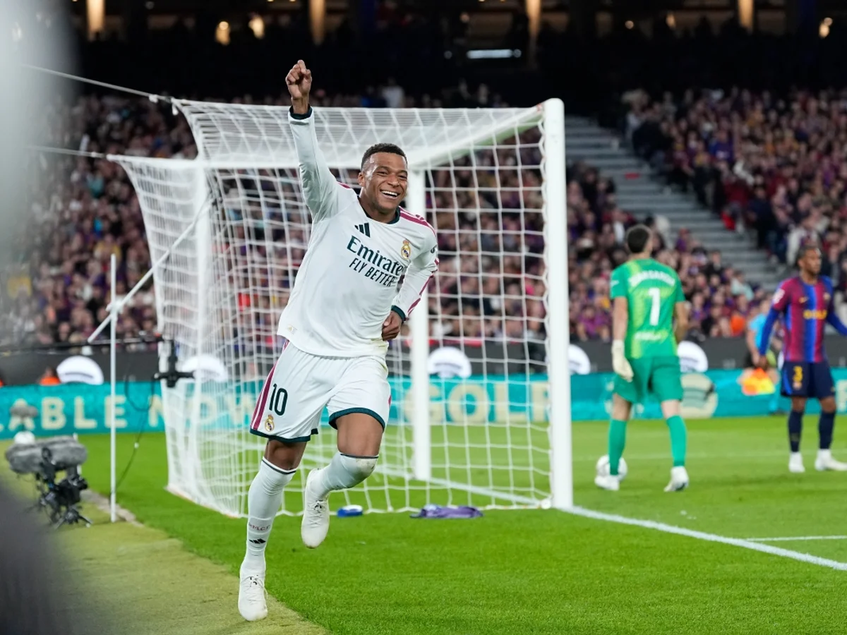 Mbappé marca pela segunda vez e coloca o Real Madrid na frente do placar