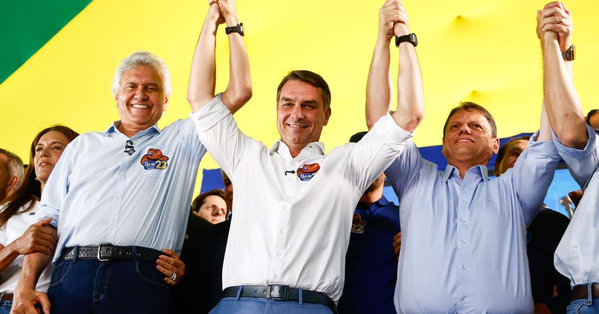Flávio fala em mudança na Constituição com maioria no Congresso