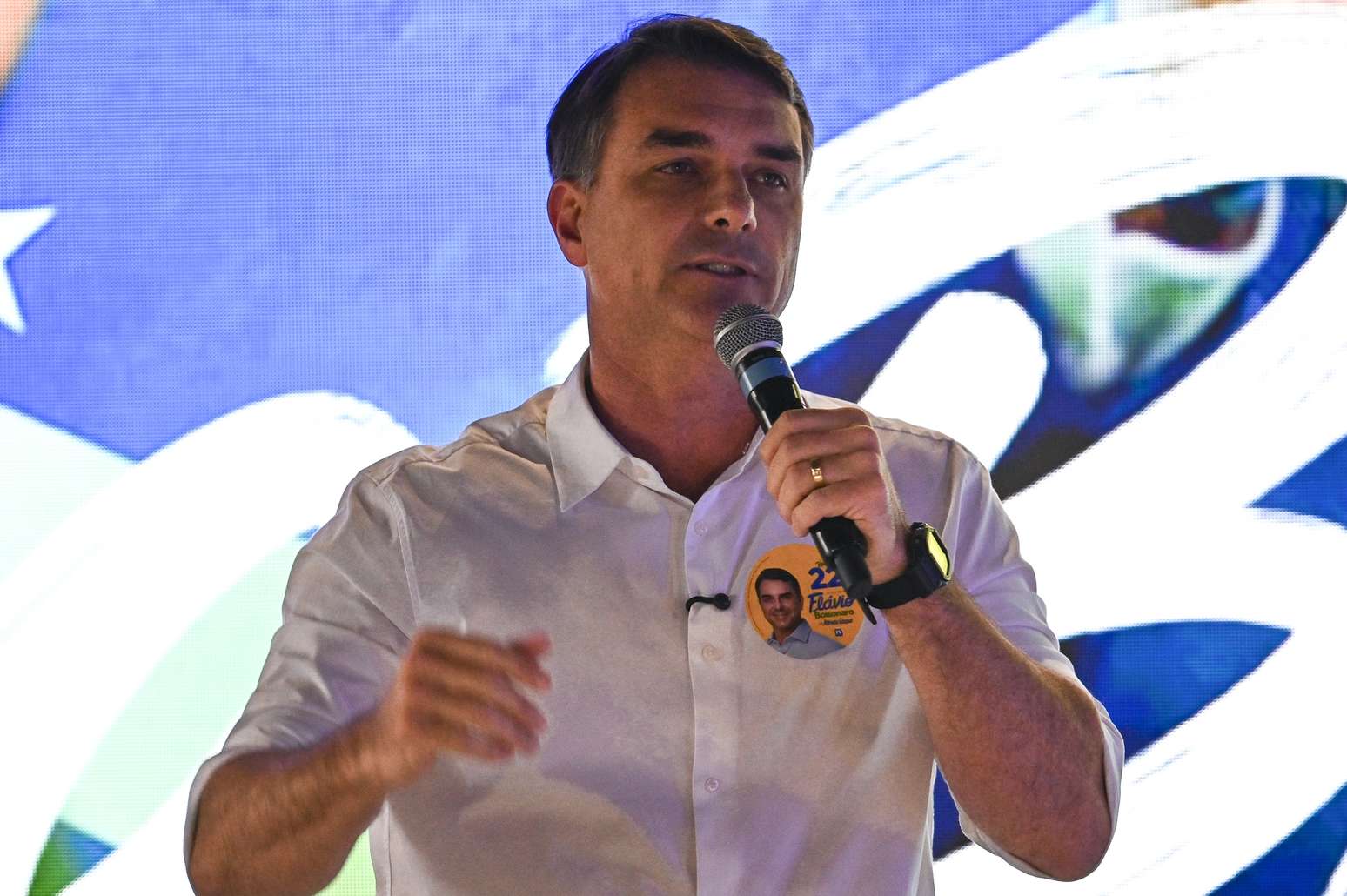 O candidato à Presidência da República pelo PL, Flávio Bolsonaro, participa de almoço com prefeitos e vereadores no espaço de eventos Terraço Notiê, localizado no Shopping Light, no centro de São Paulo (SP), na tarde deste domingo, 11 de outubro de 2026