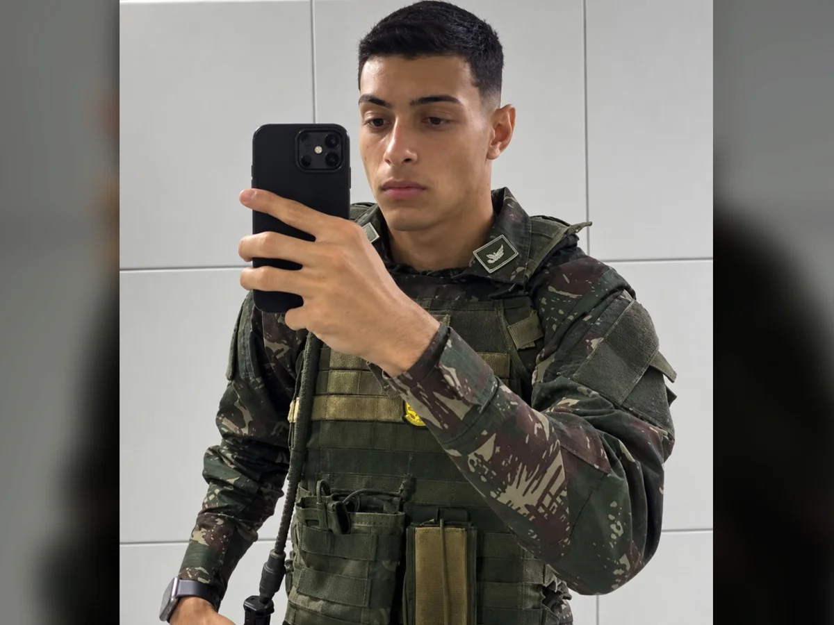Soldado que fugiu do quartel com fuzil e munições se entregou sem armamento