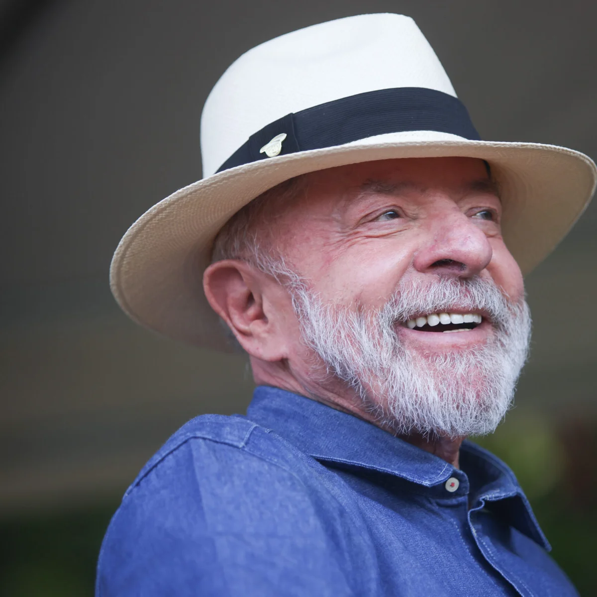 Veja vídeos de Lula e aliados comemorando vitória sobre Flávio Bolsonaro