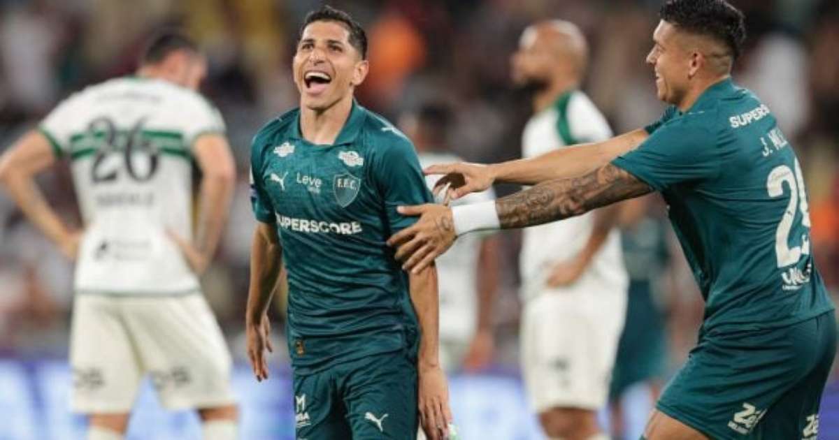 Em noite de Savarino, Fluminense bate Coritiba e assume terceiro lugar