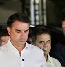 Flávio Bolsonaro sofreu derrota no 2º turno da eleição contra Lula Foto: FREDERICO BRASIL/THENEWS2 / Estadão